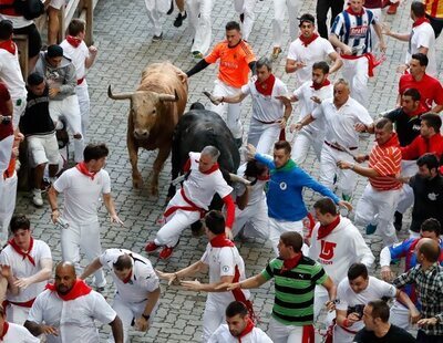 Un reportero de RTVE denuncia agresiones verbales en San Fermín al grito de "¡Que te vote Txapote!"