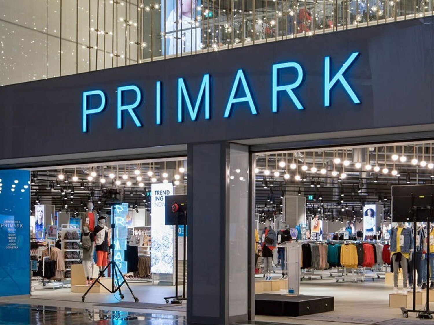 Primark anuncia una bajada de precios en la ropa infantil como ayuda a las familias