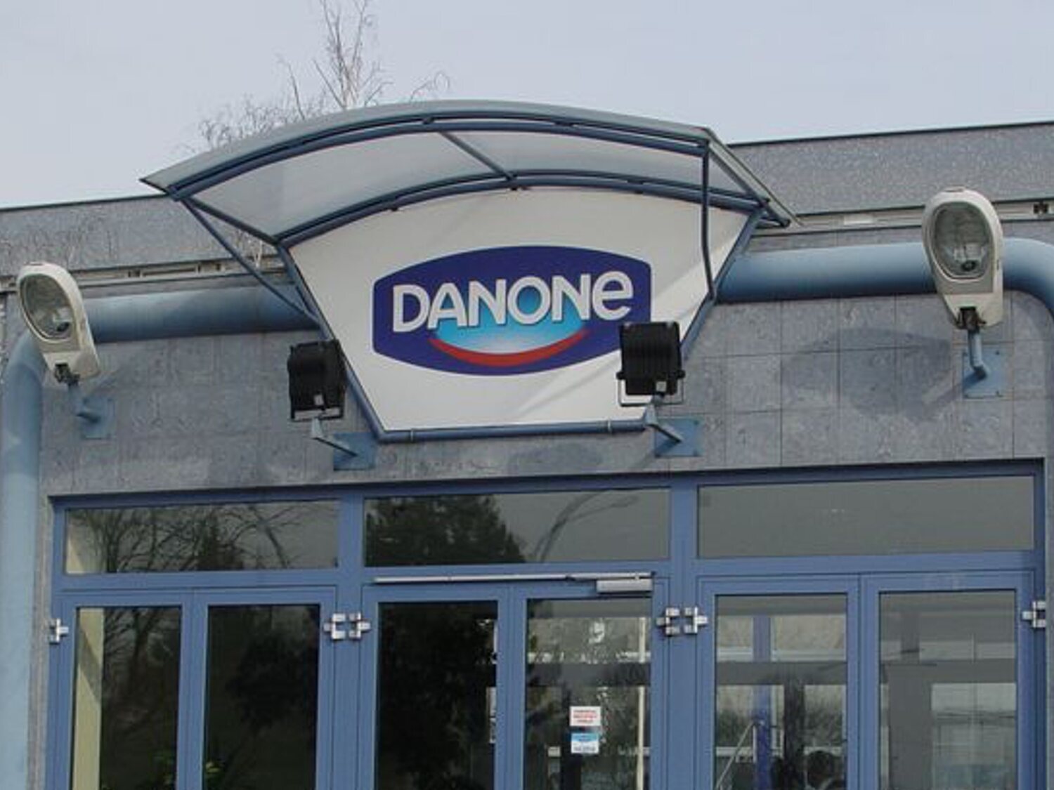 Sueldos de 2.500 euros y contrato indefinido: Danone lanza ofertas de empleo en España