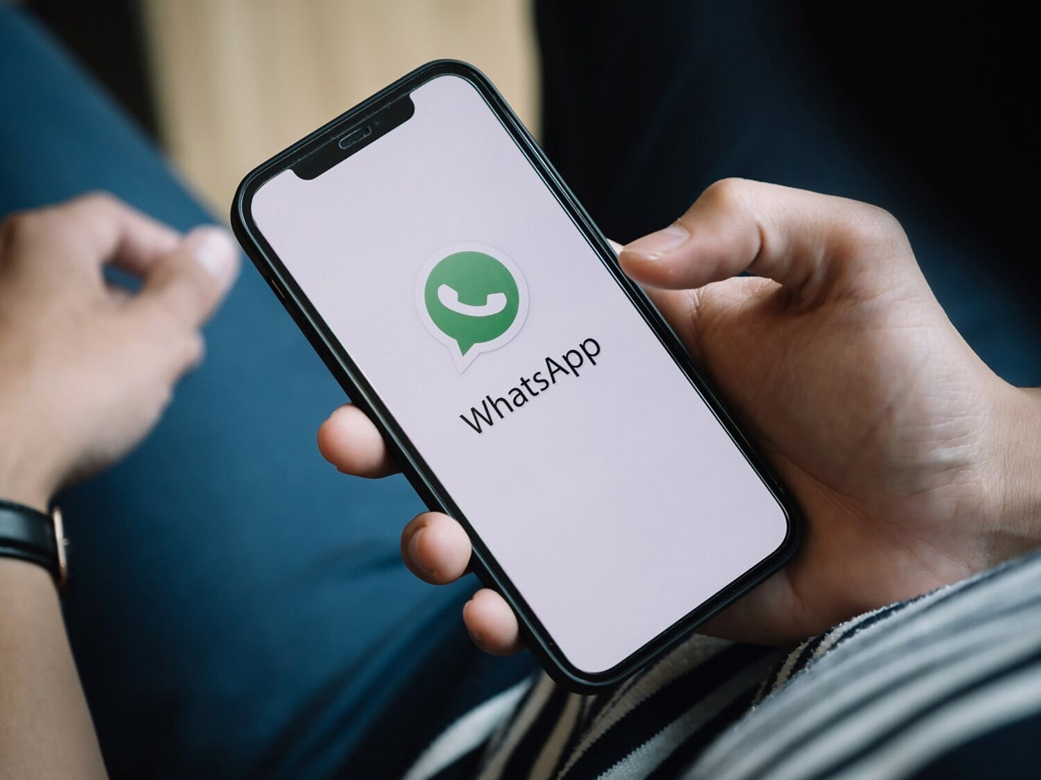 WhatsApp ya permite compartir pantalla en las videollamadas: así funciona