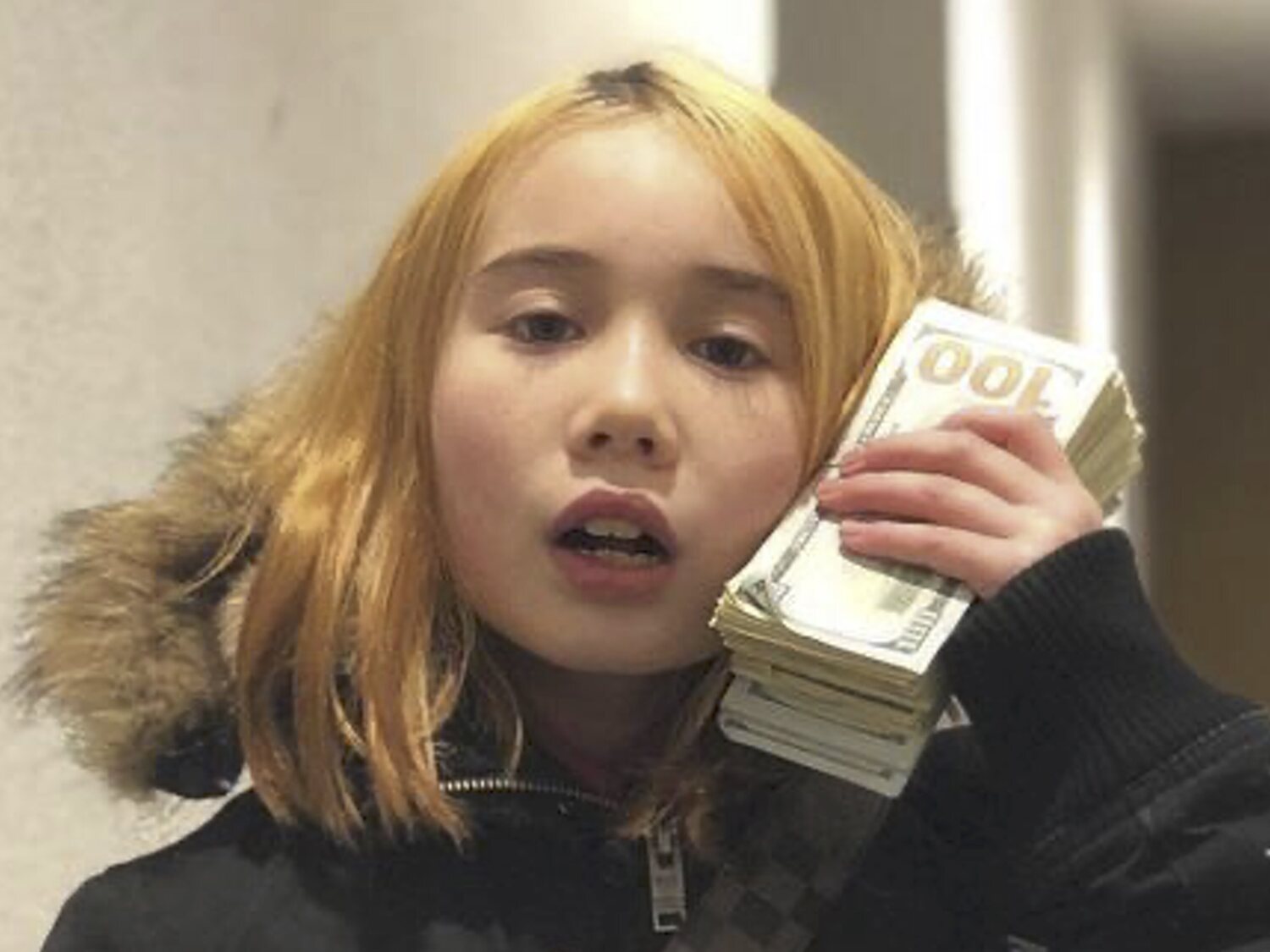 La rapera Lil Tay aparece tras publicarse su muerte: "Yo y mi hermano estamos a salvo"