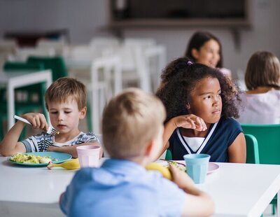 PP y VOX eliminan la gratuidad universal de los comedores escolares en Extremadura