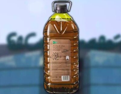Facua denuncia que El Corte Inglés vende la garrafa de aceite de oliva 14 euros más caro en España que en Portugal
