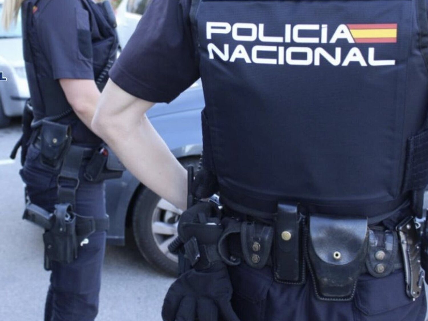 Detienen en Gijón a un hombre que entró a un bar con una pistola: "No quiero rojos de mierda"