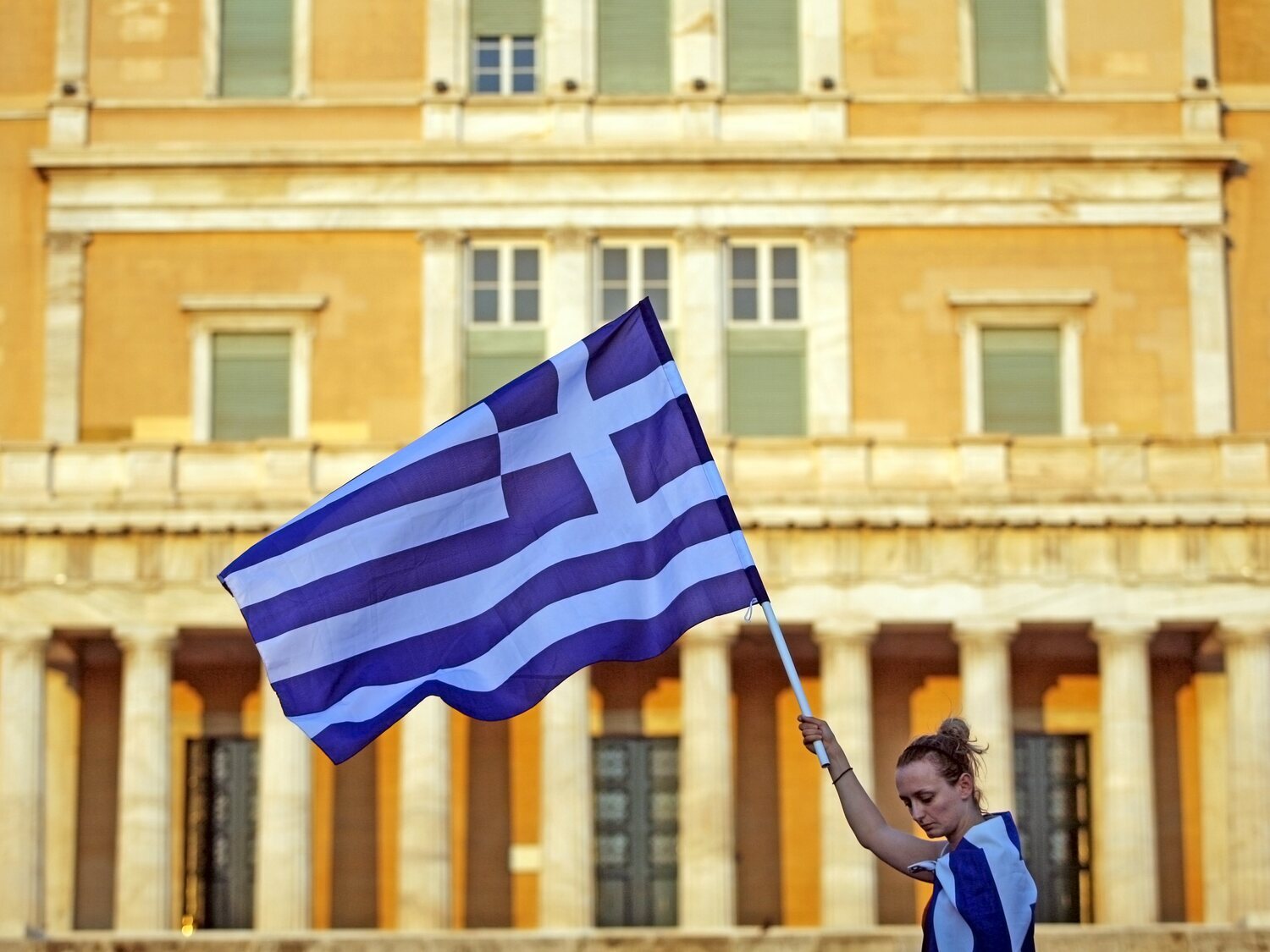 Grecia aprueba la reforma laboral con jornadas de 13 horas y seis días de trabajo a la semana
