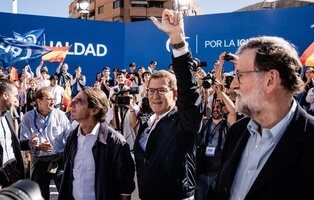 Las redes estallan ante las faltas de ortografía de las pancartas en el acto del PP