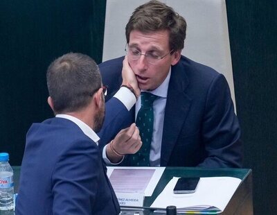 Dimite Daniel Viondi, concejal del PSOE del Madrid, tras tocarle tres veces la cara a Almeida