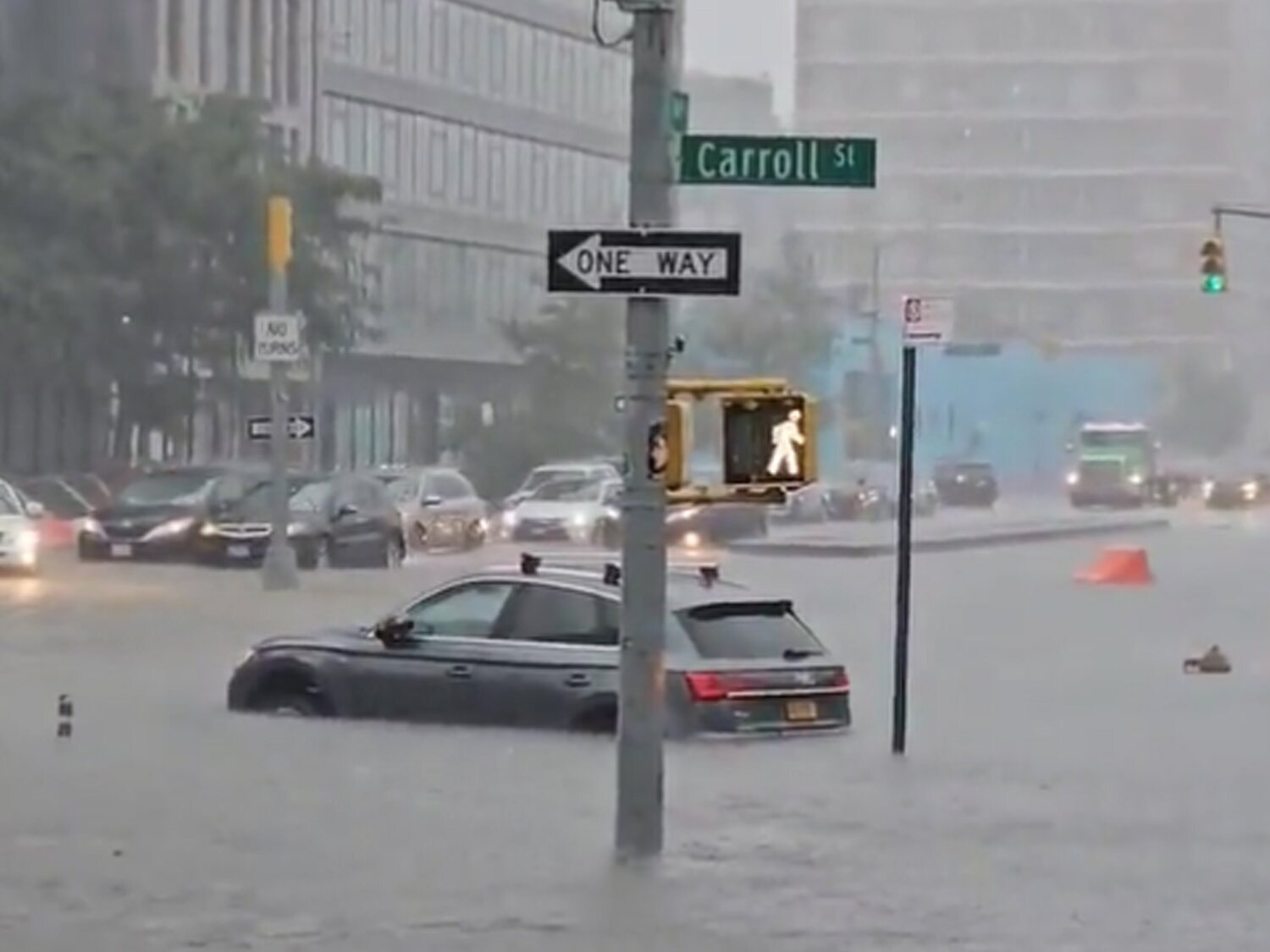 Nueva York declara el estado de emergencia por lluvias e inundaciones