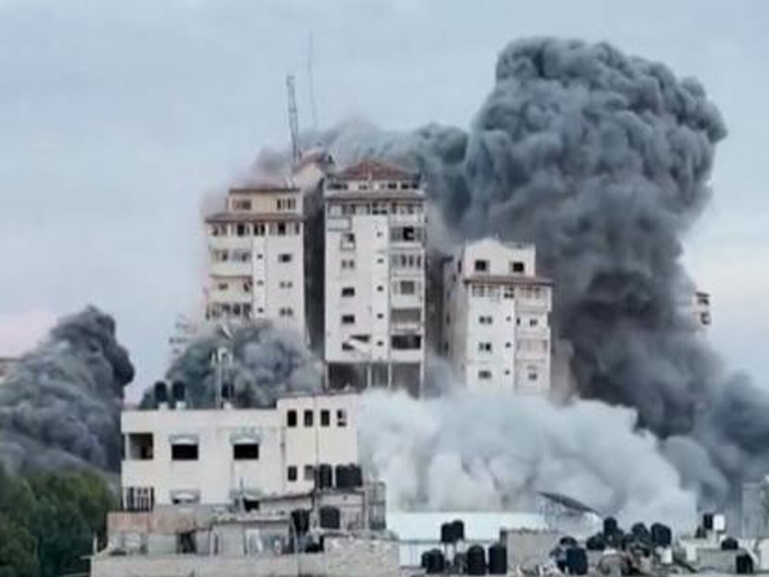 Israel declara la guerra a Gaza: ha bombardeado Hezbolá tras recibir un ataque sorpresa