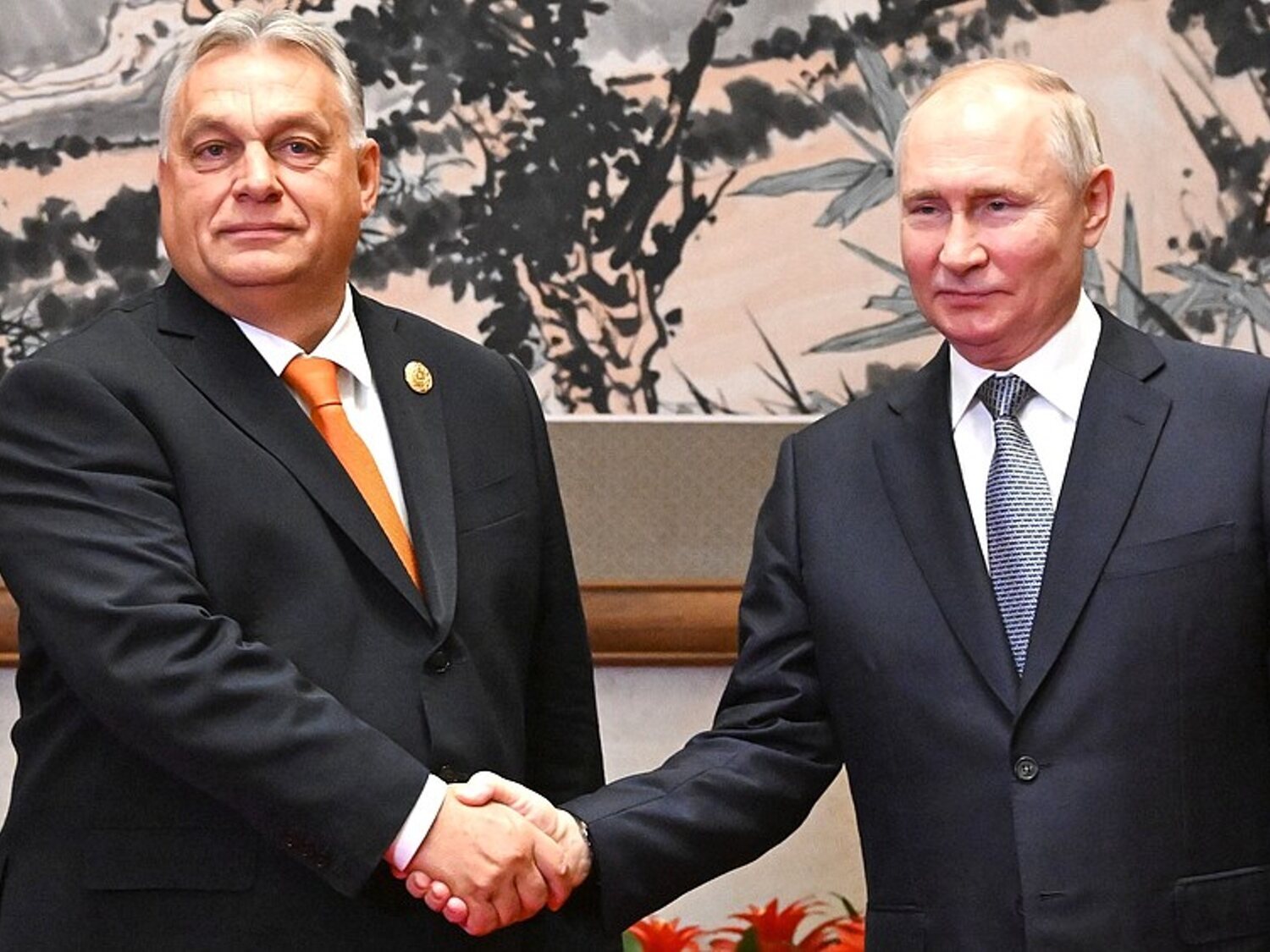 Viktor Orbán rompe la unidad de la UE y se convierte en el primer presidente en reunirse con Putin
