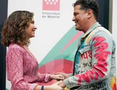 Ayuso pagó 847.000 euros de dinero público a Carlos Vives por cantar en la Hispanidad