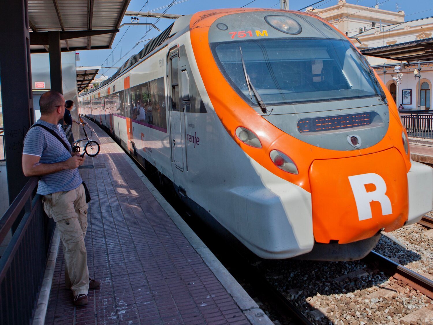 PSOE y ERC acuerdan el traspaso de Rodalies a la Generalitat