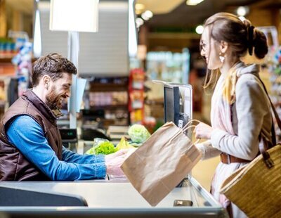 El truco de un matemático para ponerse en la cola del supermercado que irá más rápido