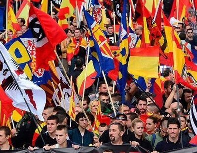 Catorce neonazis procesados por atacar una mezquita en Barcelona se libran de prisión