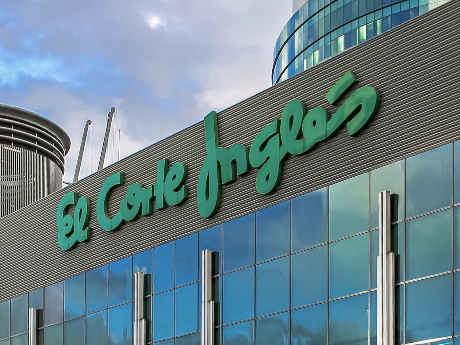 Reforman este centro de El Corte Inglés de 7 plantas en Madrid con otro dueño: fecha de inauguración