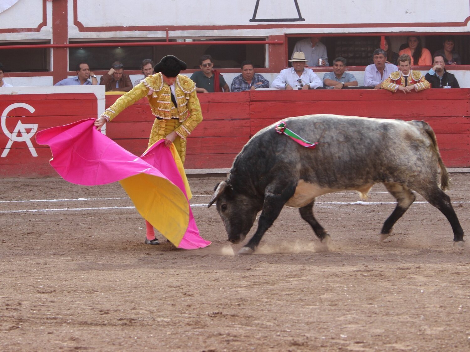 VOX quiere permitir la entrada de menores en corridas de toros en Baleares