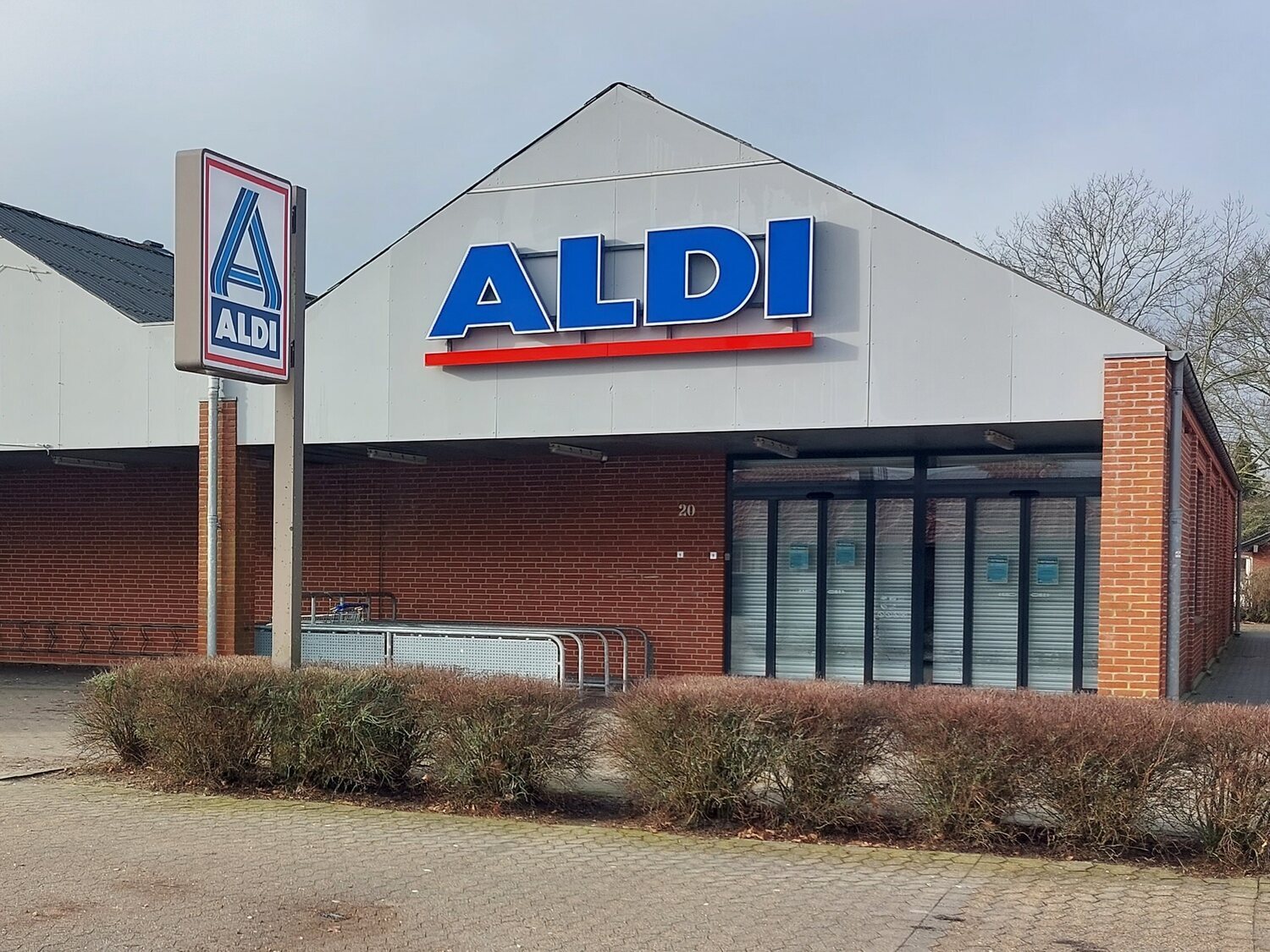 Aldi se expande por España: abre medio centenar de supermercados en 2024 en estos puntos