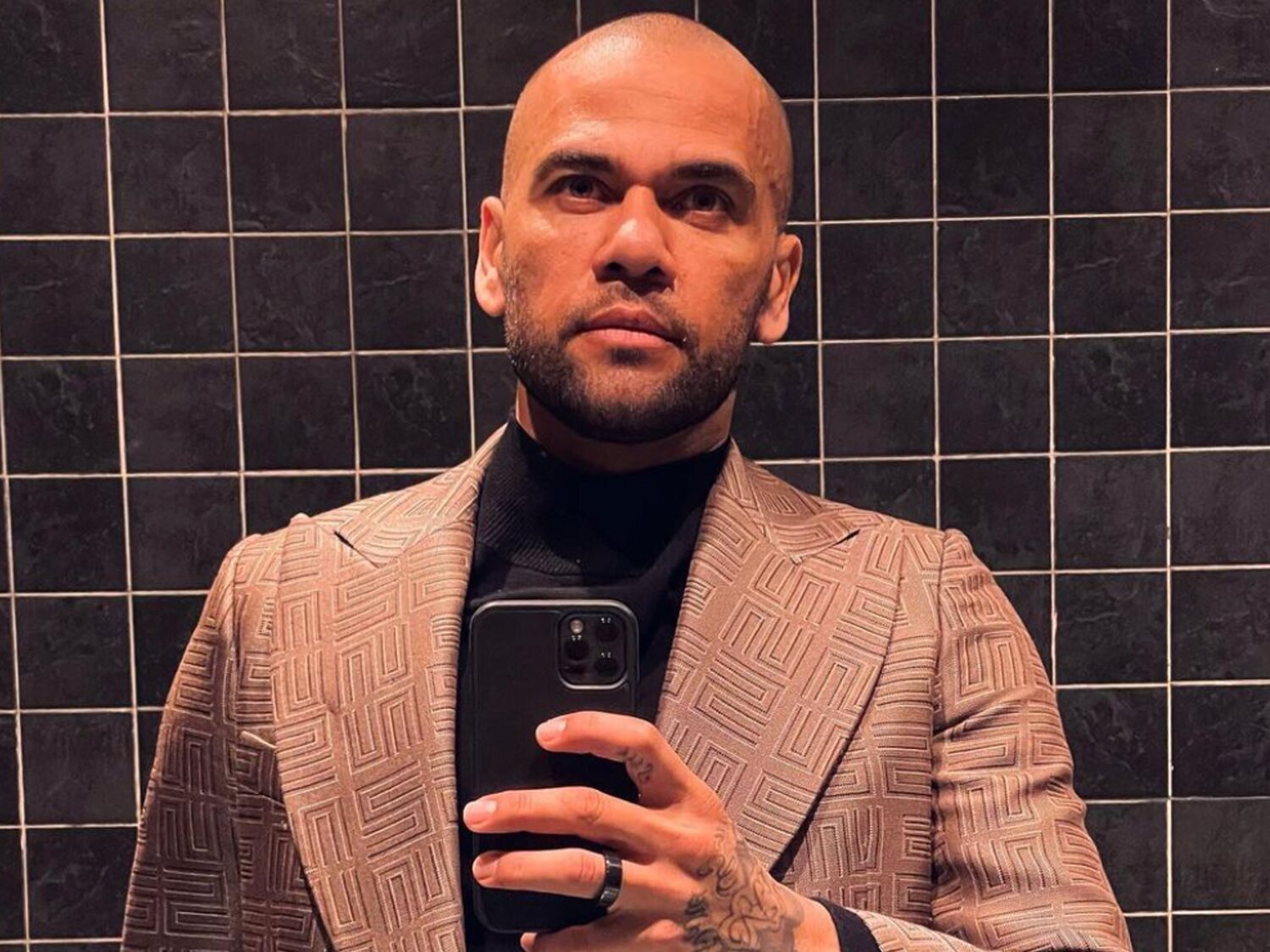 Dani Alves cambiar de versión: alega que iba borracho cuando la presunta violación