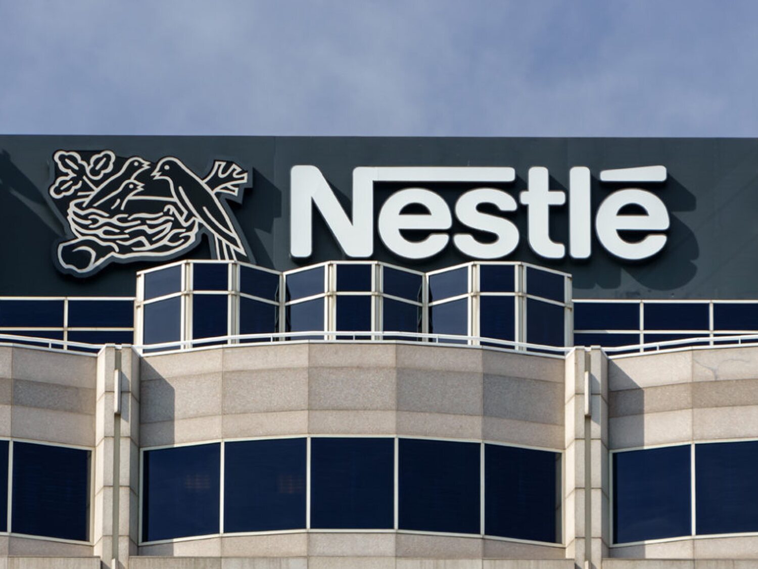 Sueldos de hasta 4.000 euros: las nuevas ofertas de empleo de Nestlé