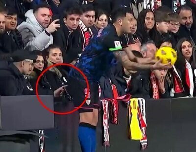 Aficionado del Rayo Vallecano mete el dedo en el ano a Lucas Ocampos en pleno partido