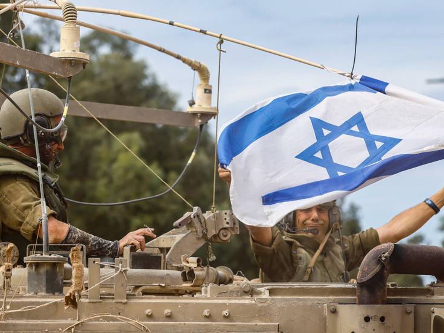 España mandó armamento a Israel pese a anunciar la suspensión de su exportación