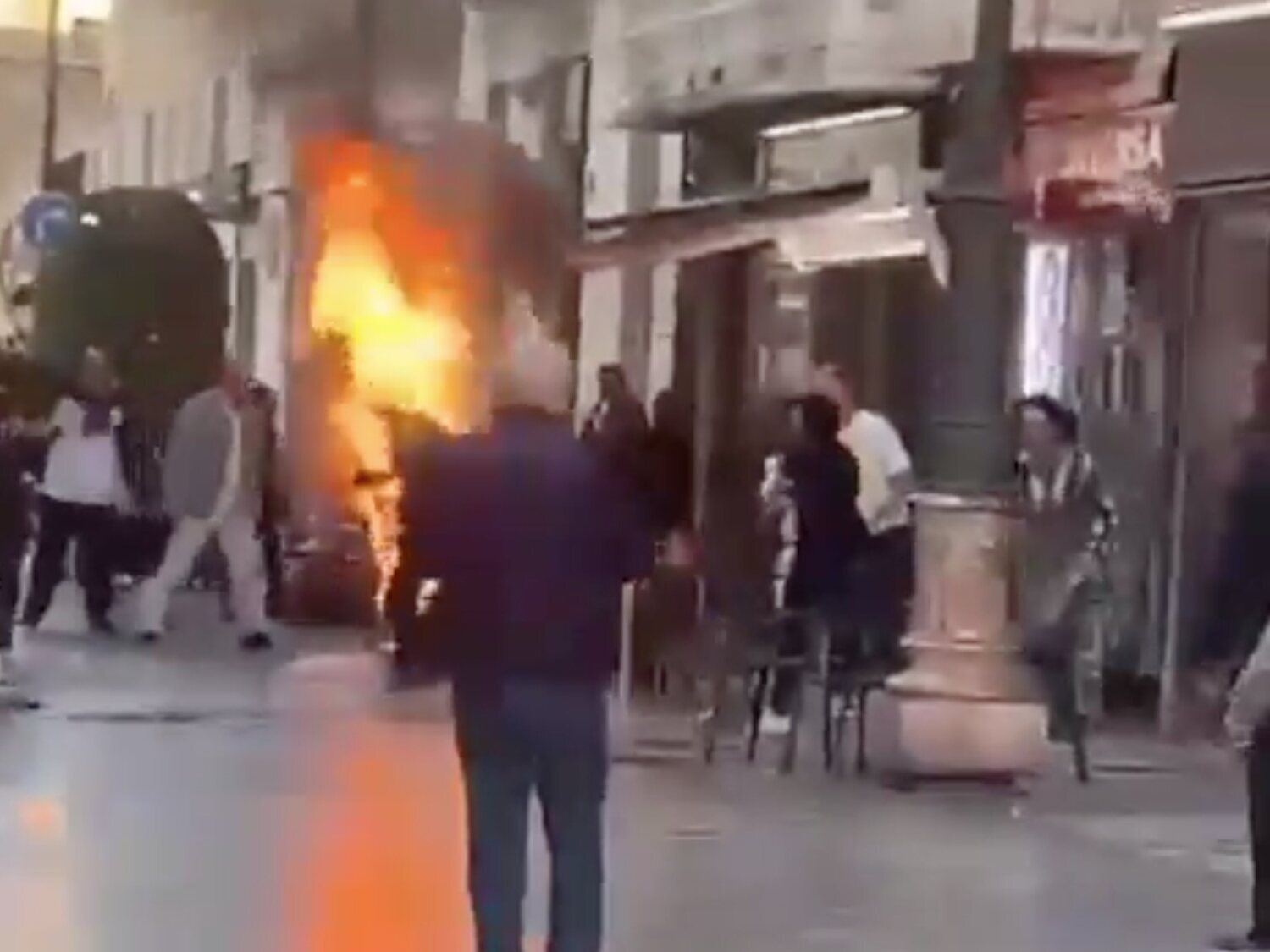 Muere tras quemarse a lo bonzo en plena calle de Cartagena (Murcia): la historia detrás del caso