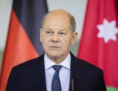 Scholz insta a acelerar la producción de masiva de armamento: "No son tiempos de paz en Europa"