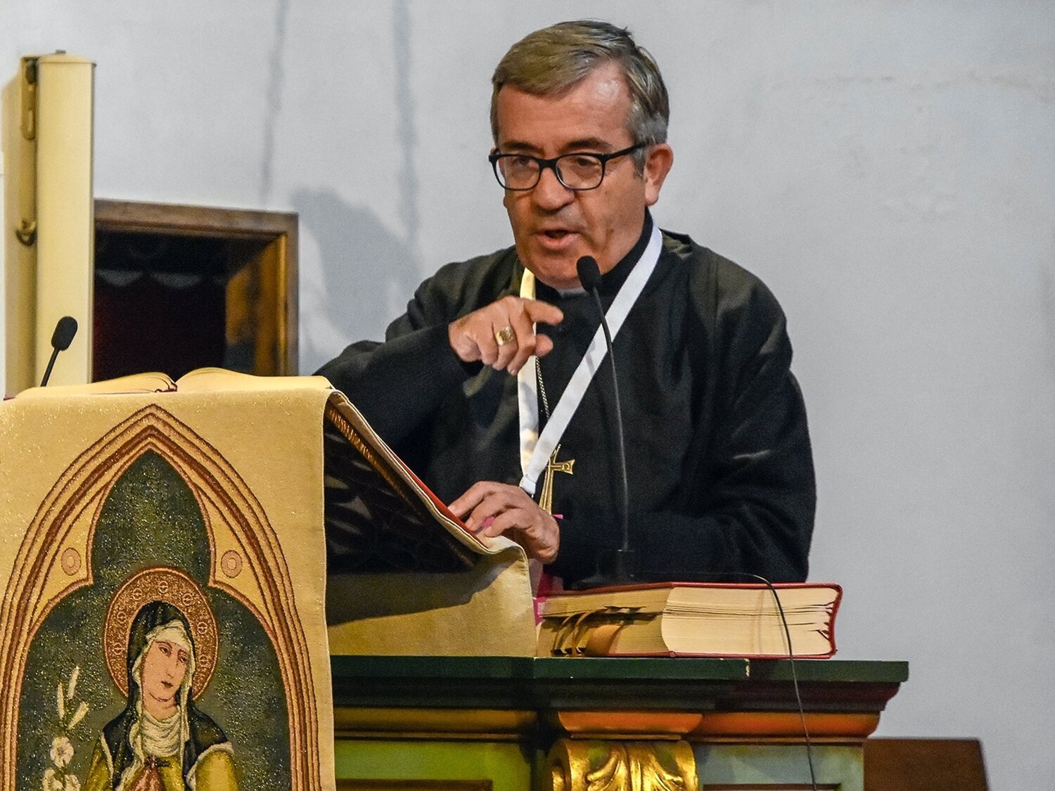 La polémicas de Luis Argüello, el conservador nuevo presidente de la Conferencia Episcopal