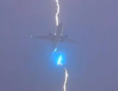 Un rayo choca de frente contra un avión de pasajeros al despegar en Canadá