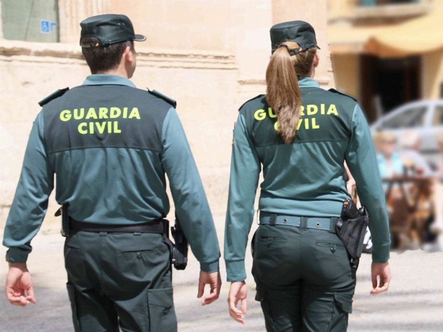 Un hombre envenena a sus dos hijas de 2 y 4 años y luego se suicida en Almería: se investiga como violencia vicaria