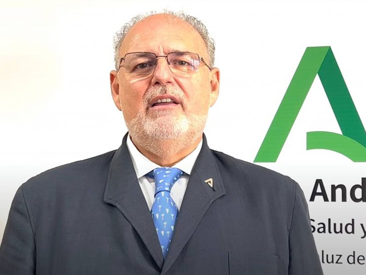 El ex viceconsejero de Salud de Andalucía ficha por una de las aseguradoras privadas más importantes