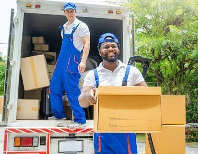 España roza los 21 millones de trabajadores: el paro baja a niveles de 2008