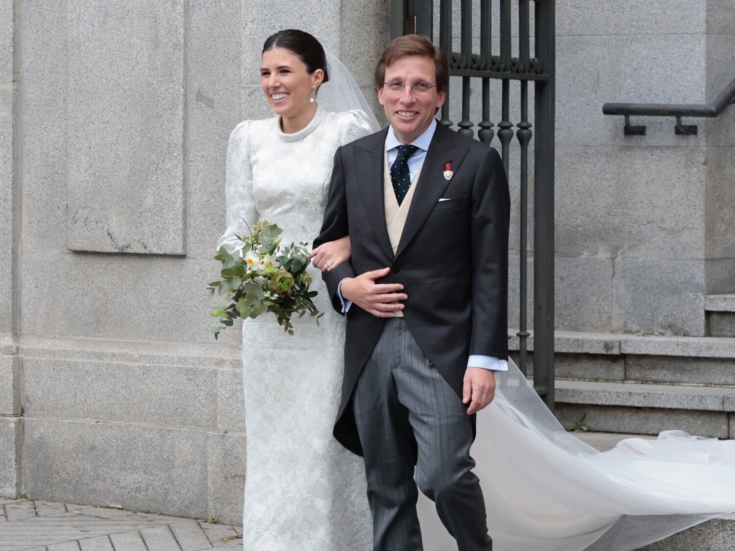 José Luis Martínez-Almeida y Teresa Urquijo celebran su boda: ¿Cuál es su historia de amor?