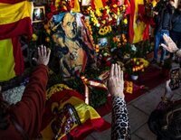 El Gobierno anuncia el fin de la Fundación Francisco Franco: "No ilegalizamos, la extinguimos"