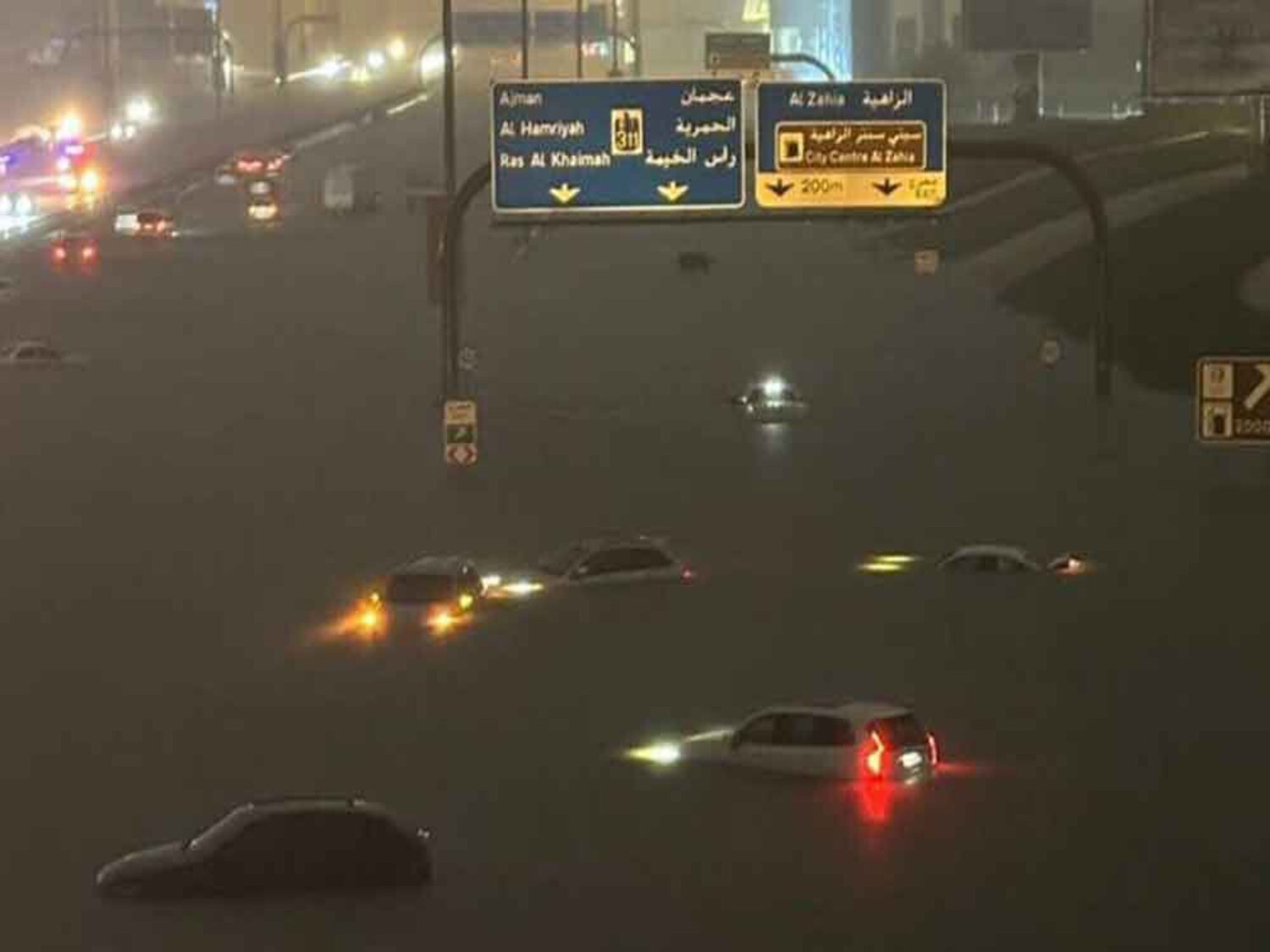 Los vídeos más impactantes de las históricas inundaciones en Dubái