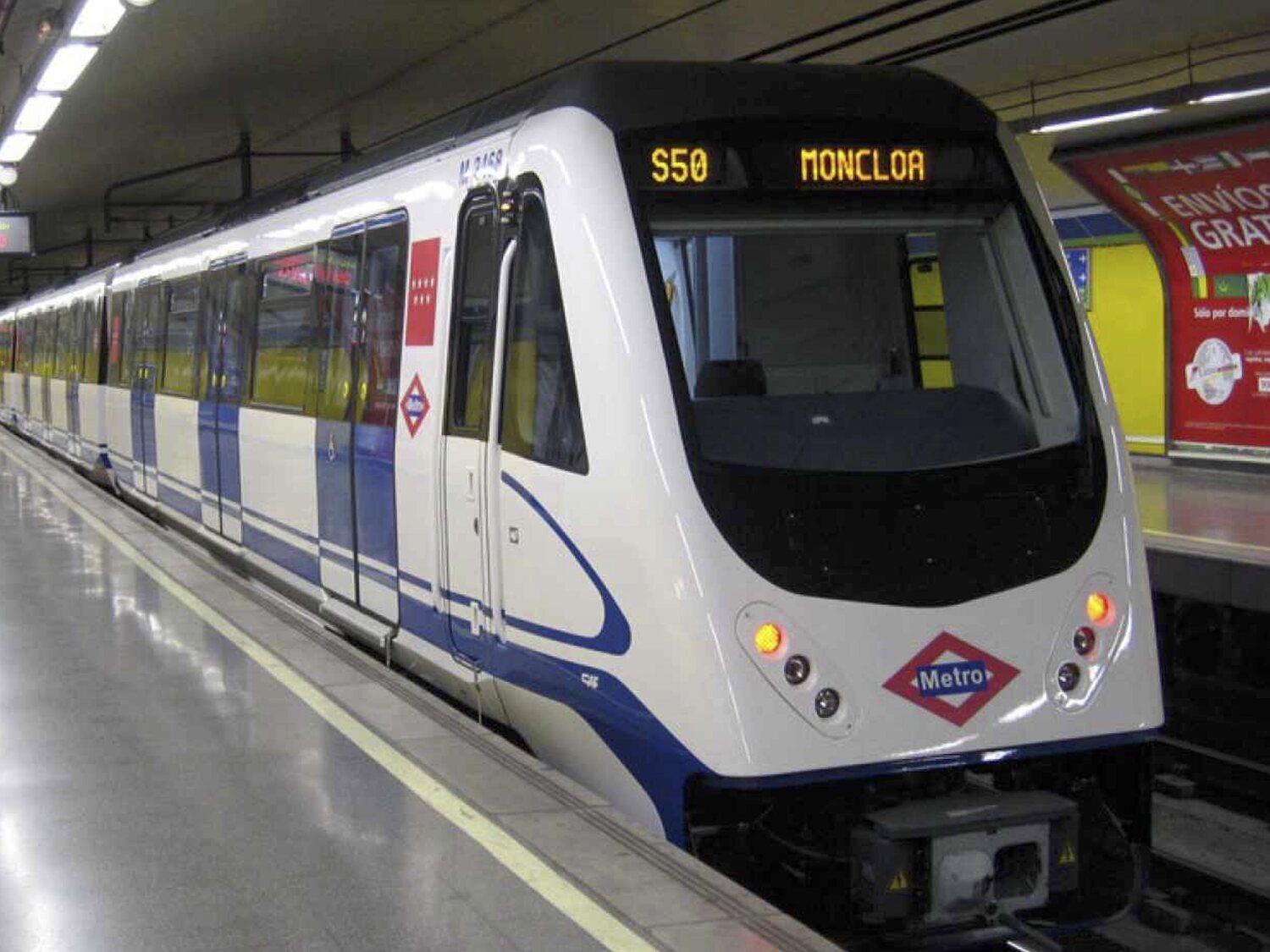 Muere arrollado en el Metro de Madrid después de bajar a orinar en las vías en Tirso De Molina