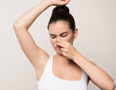 Esto es lo que dice tu olor corporal de tu salud, según los médicos