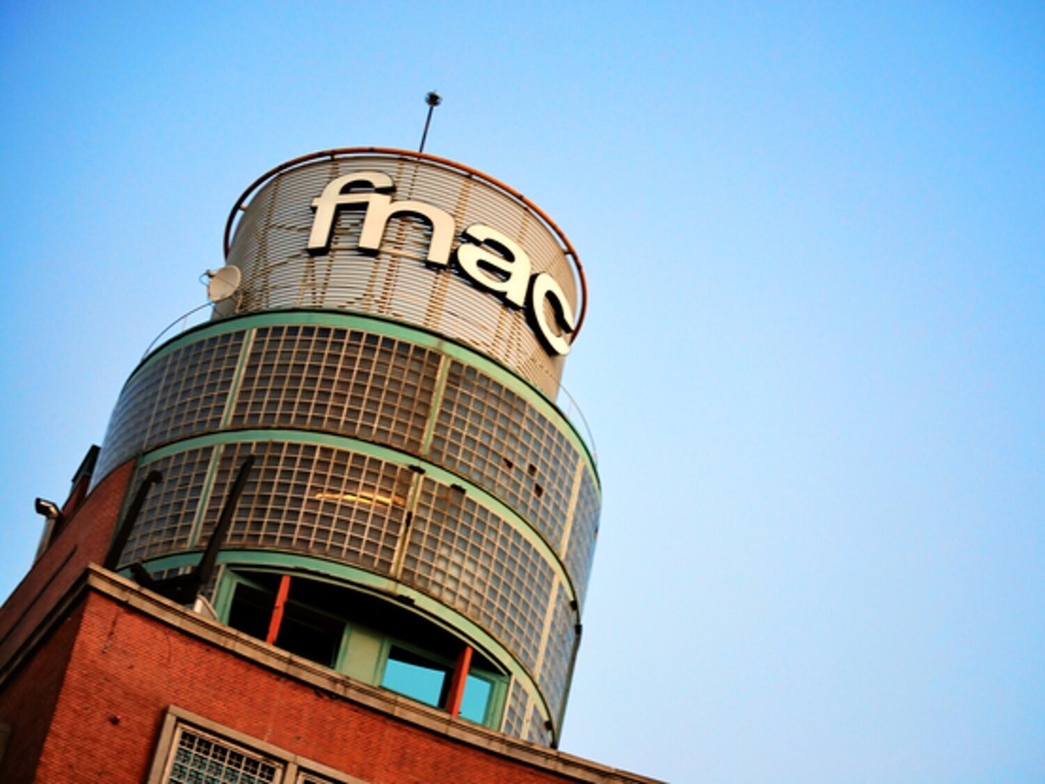 Cierra Fnac para siempre una de sus tiendas históricas en Madrid: su nuevo modelo de negocio