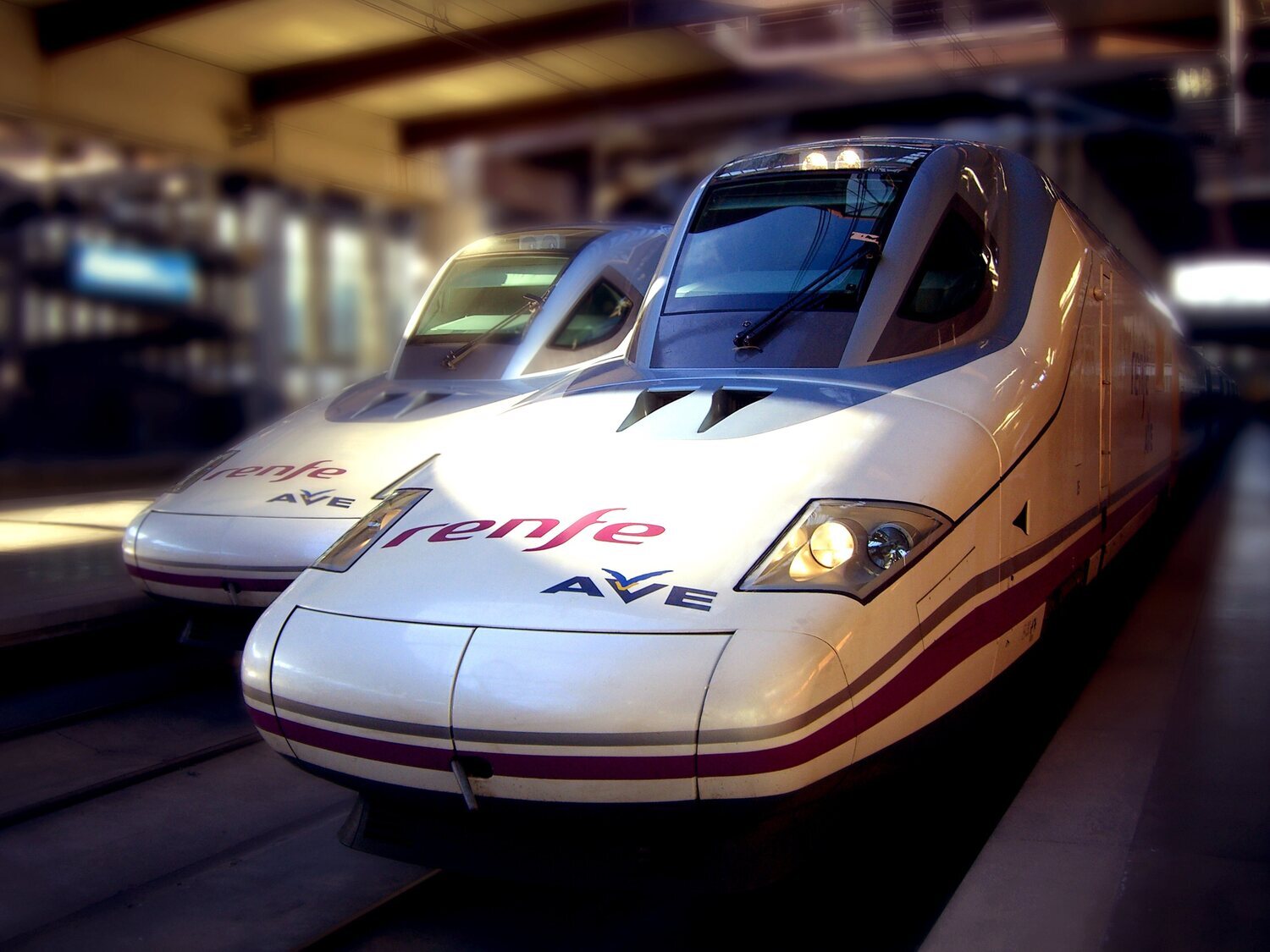 Polémica en Renfe: lanza un AVE Málaga-Murcia con parada en Madrid y siete horas de trayecto