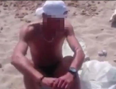 Una mujer pilla a un hombre masturbándose en la playa observándola y lo graba para denunciar
