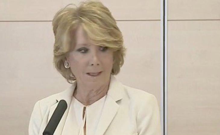 Esperanza Aguirre, durante la rueda de prensa en la que ha anunciado su dimisión como concejal del ayuntamiento de Madrid