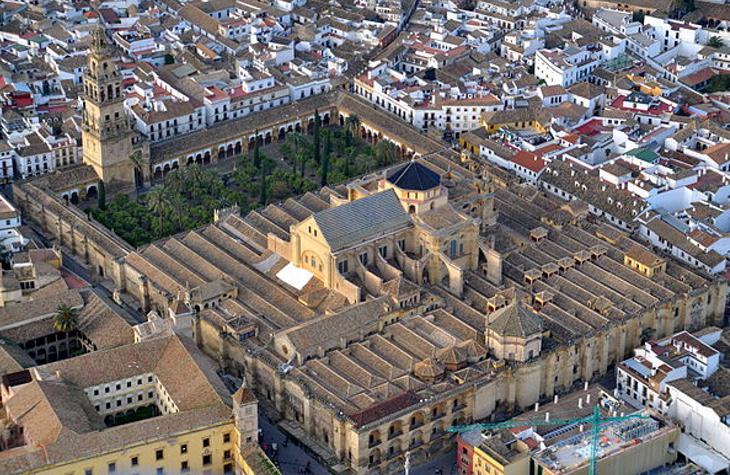 La Iglesia ha adquirido la Catedral de Córdoba por 30 euros