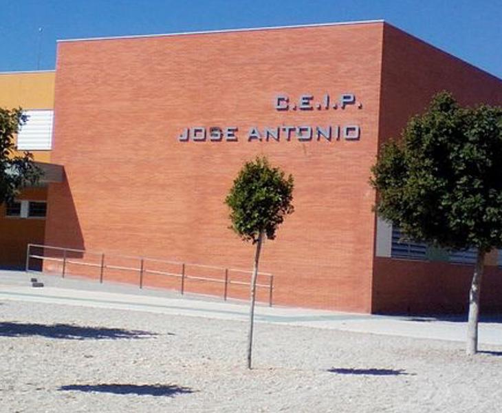 PP y Ciudadanos han impedido cambiar el nombre de este colegio