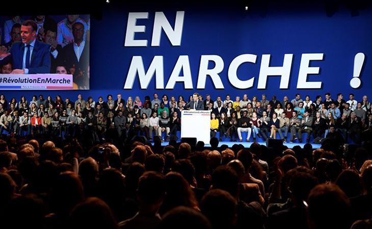 Macron, durante un acto de su nueva formación, En Marche!