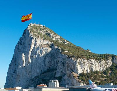 España lleva troleando una encuesta británica sobre Gibraltar desde 2013