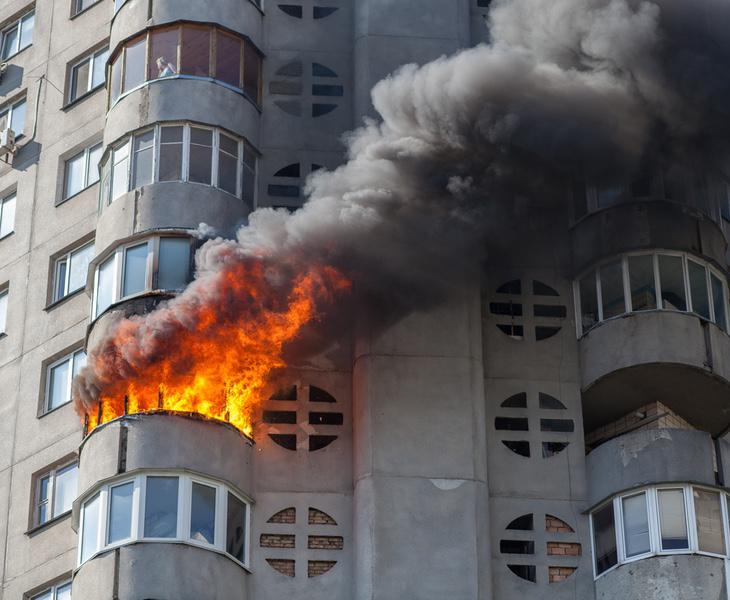 Al menos dos vecinos estuvieron a punto de morir a causa de las llamas