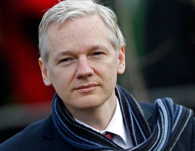 Suecia archiva la causa de violación contra Julian Assange