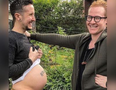 Un hombre embarazado espera su primer hijo