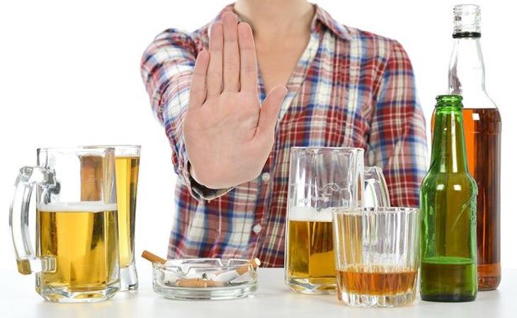 La mayoría de las técnicas consideran que hay que permanecer abstemio durante el resto de la vida para no recaer en la adicción al alcohol