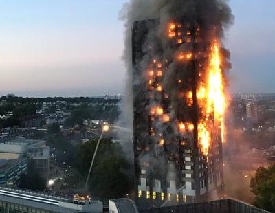 Al menos seis muertos en un incendio en un rascacielos de 24 plantas en Londres